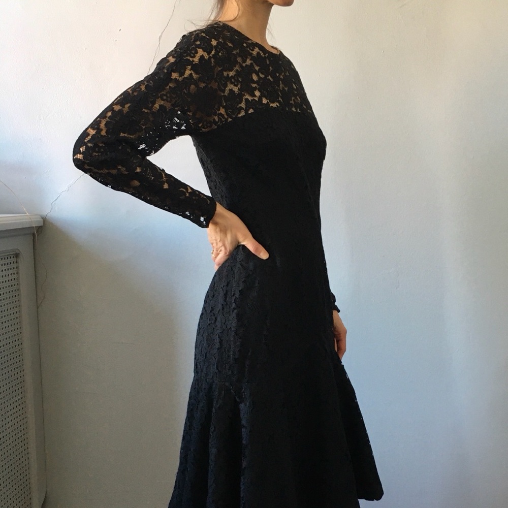 vintage black lace dress, keyhole back, flared hem, xs to small